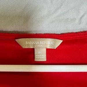 Banana Republic orange lace blouse size Medium. Excellent like new condition